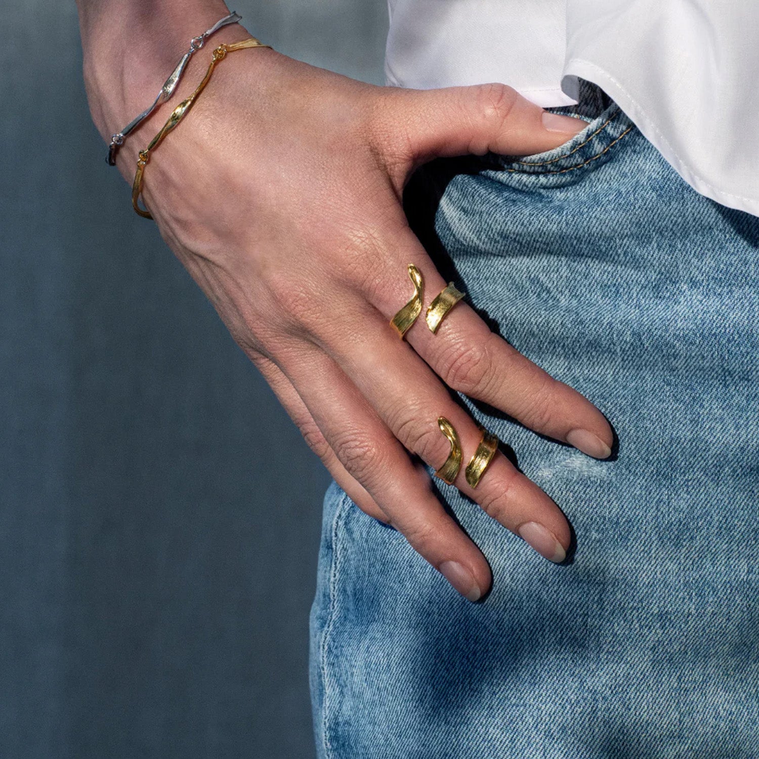 DETAIL233328
